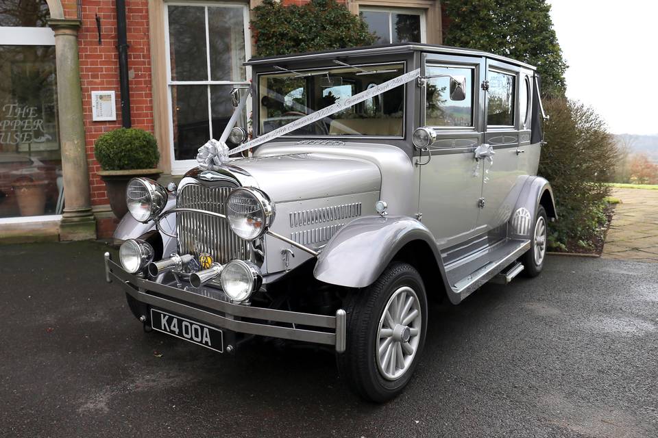 Lincoln Imperial full view