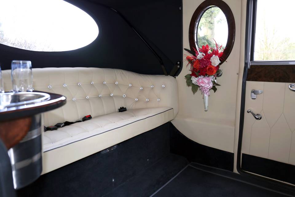 Lincoln Imperial seats 5