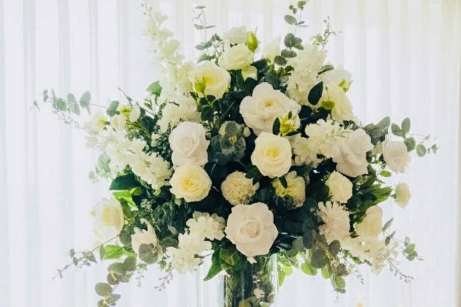 Neutral tall wedding design