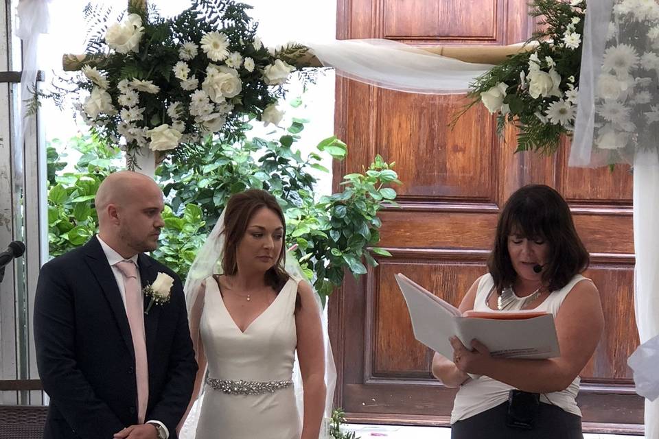 Ceremonies by Nikki Kulin, Costa Celebrant