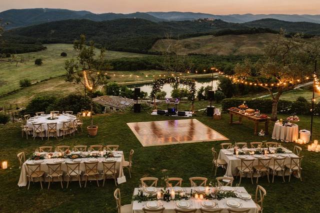 Wedding with view lake