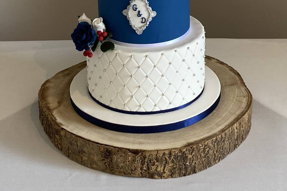 Quilted effect cake