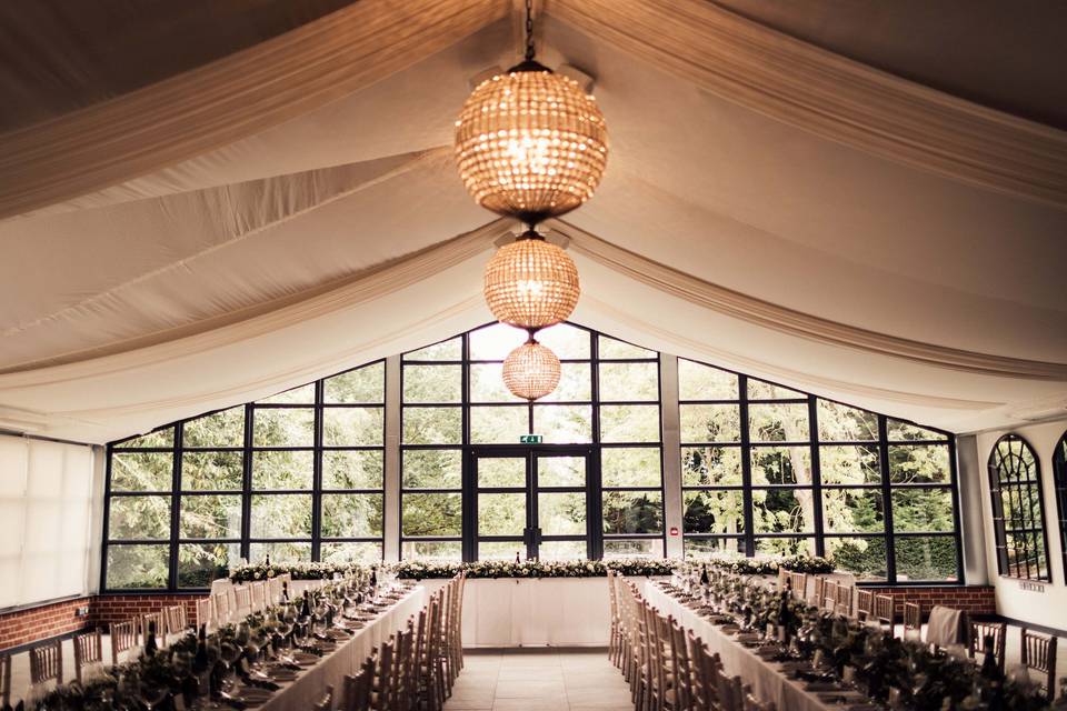 Banquet style table decor