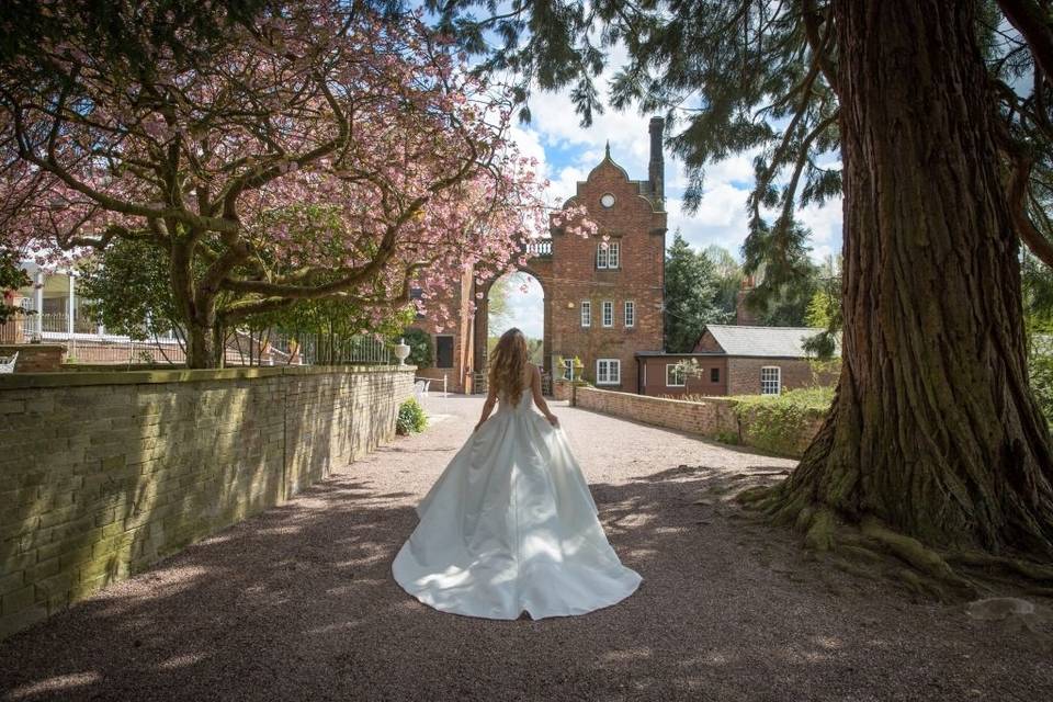 Outside the Chapel (photo by Slice of Pie)