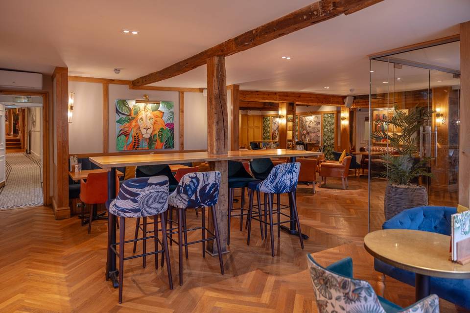 Lounge Area