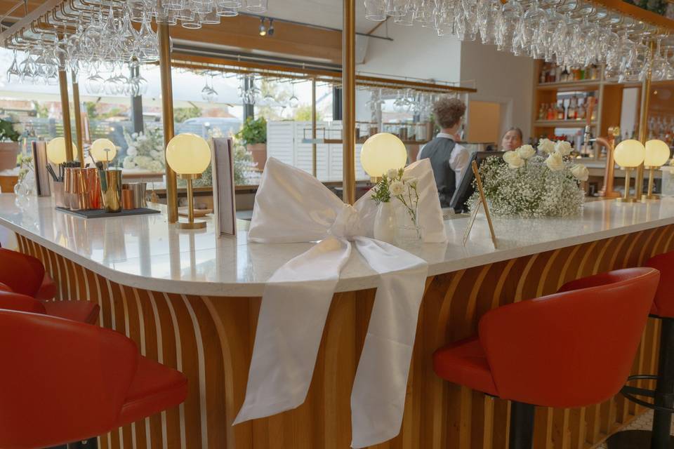 Terrace bar