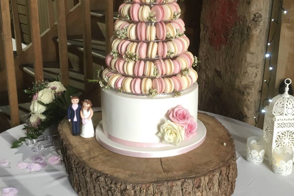 A sugar flower  cake