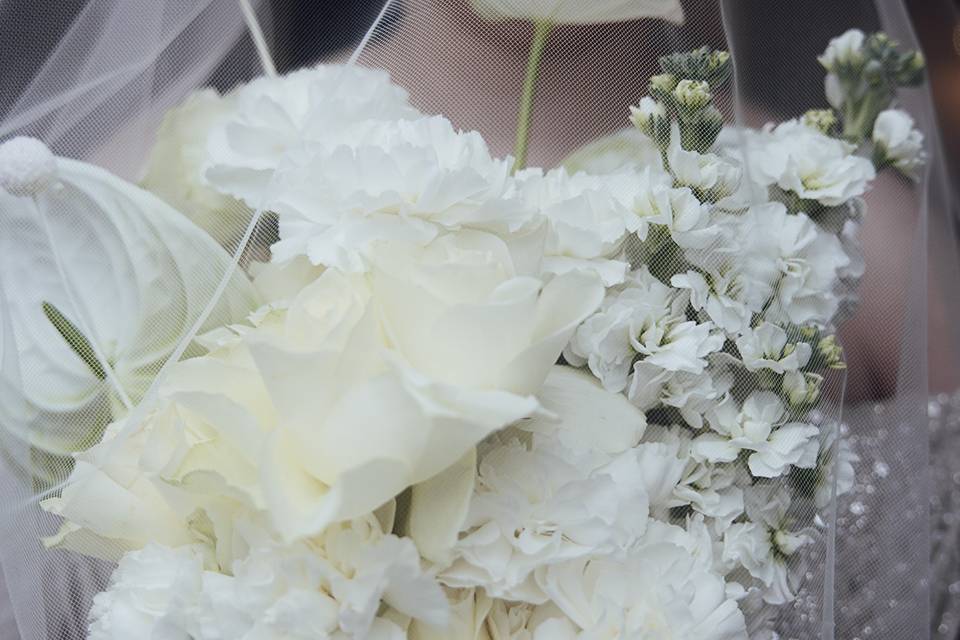 Modern Bridal Bouquet in White
