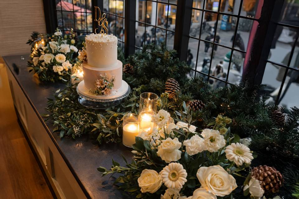 Candlelit Wedding Cake Table