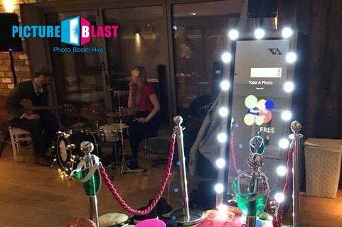 Picture Blast Photo Booth Hire