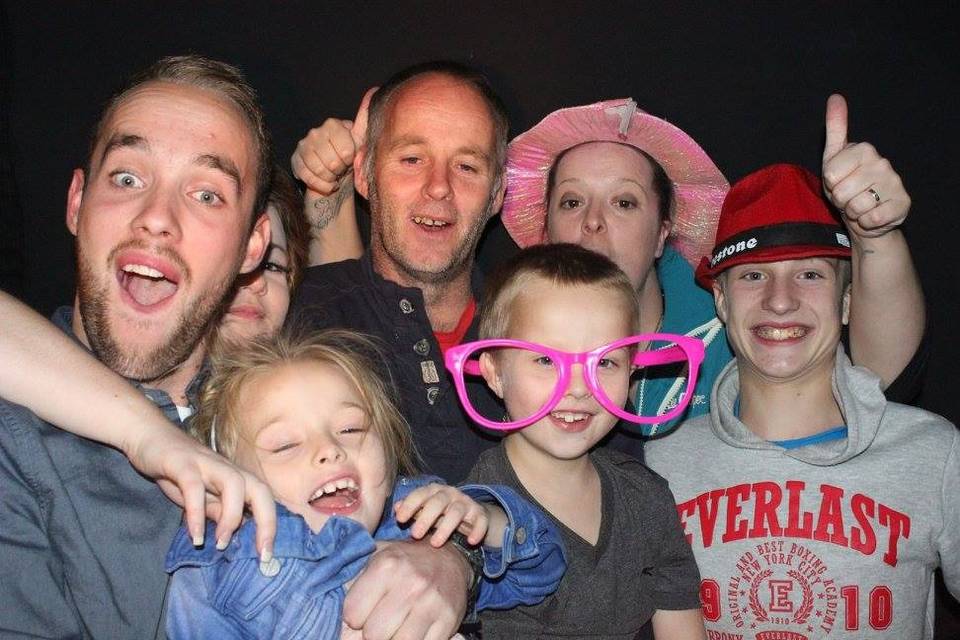 Picture Blast Photo Booth Hire