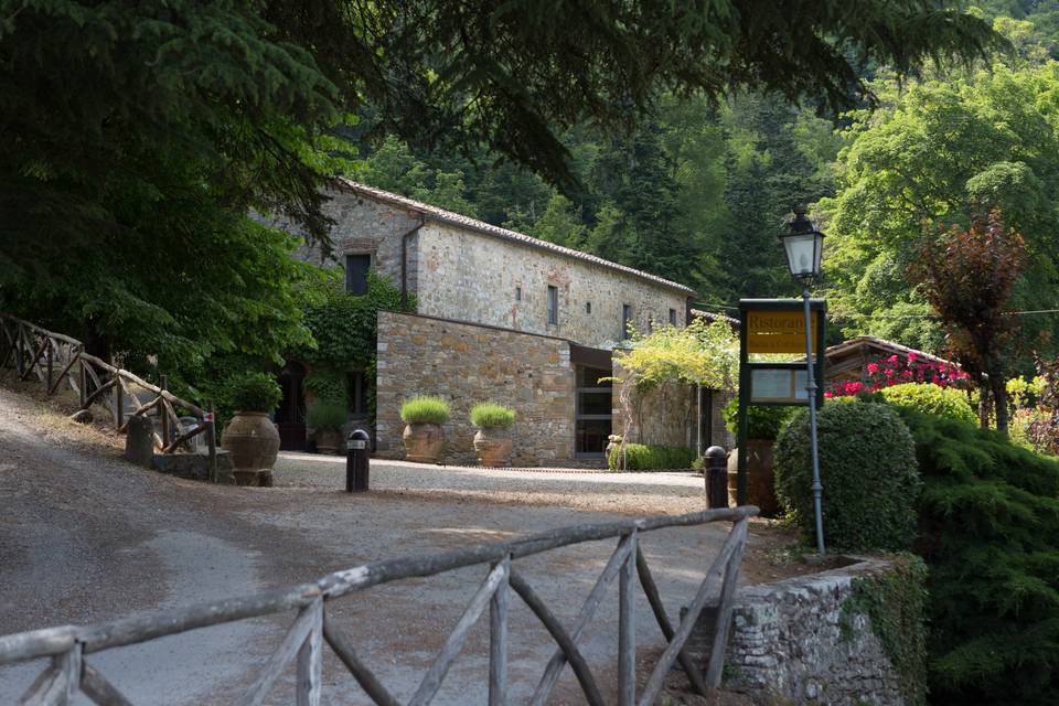 coltibuono-ristorante-web-1450_2_329204-167664971122769