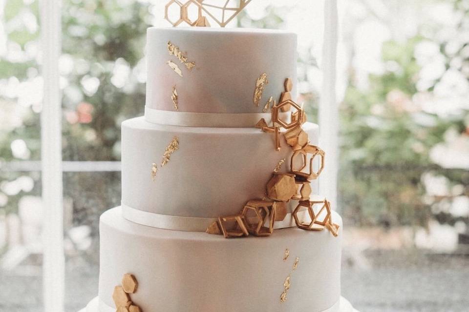 Nautical & Gold Wedding Cake