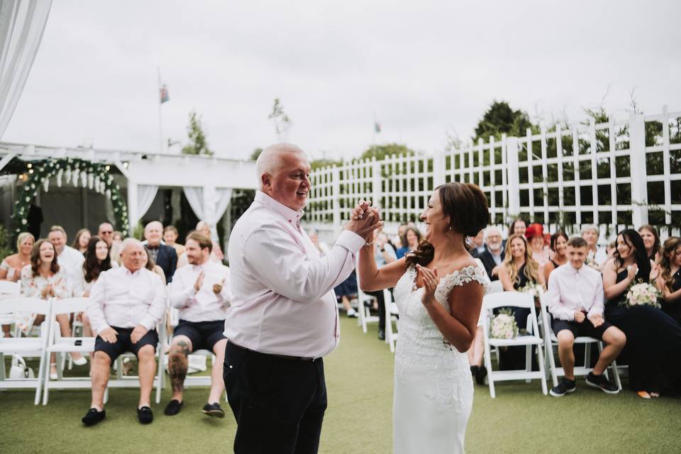 High five! Wedding at Ridgeway