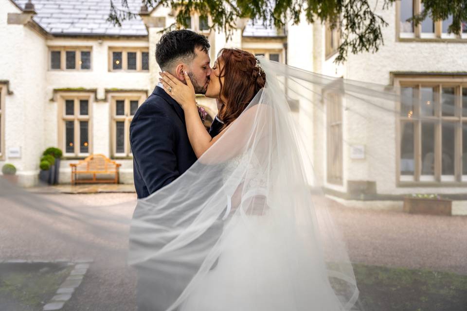 Mitton Hall Veil Shot