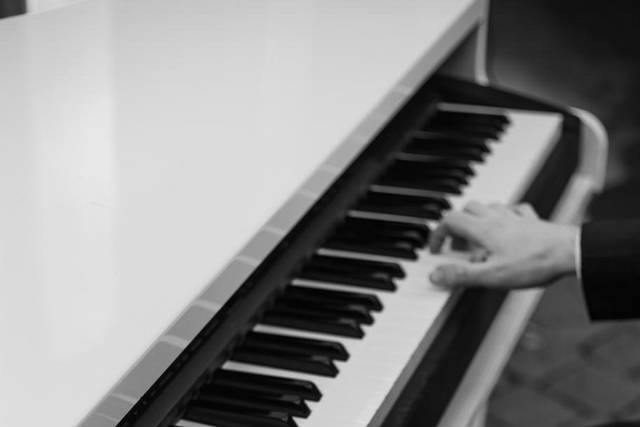 Dan Stokes Piano