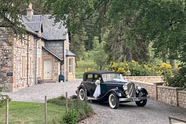 Inverarnie Lodge