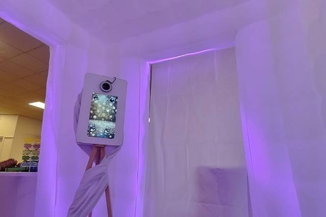 LED inflatable booth