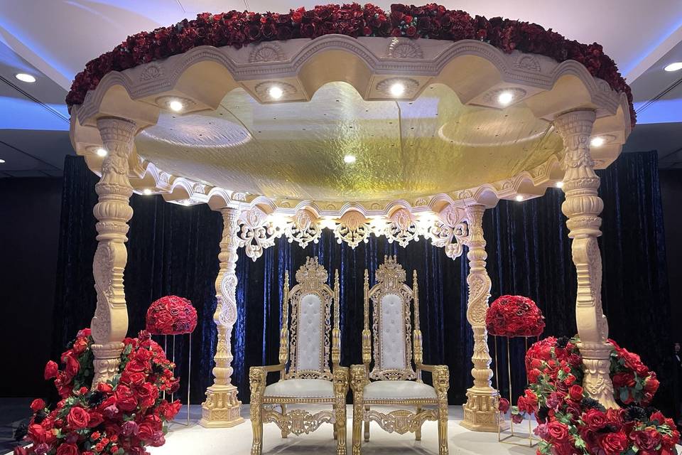 Red & Black themed mandap