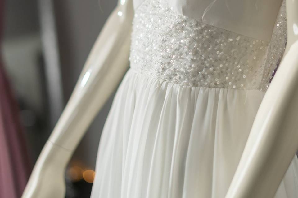 Bride side view