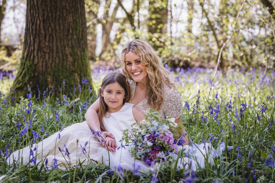 Bride and daughter