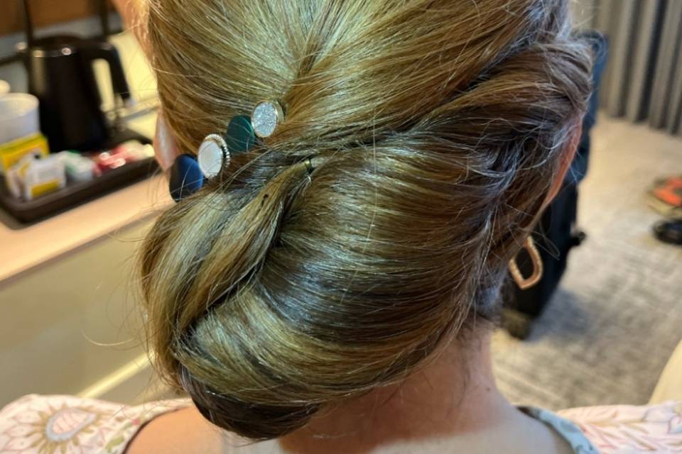 Elegant up do