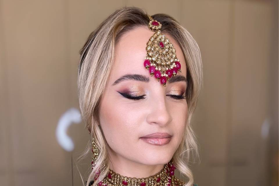 Indian makeup
