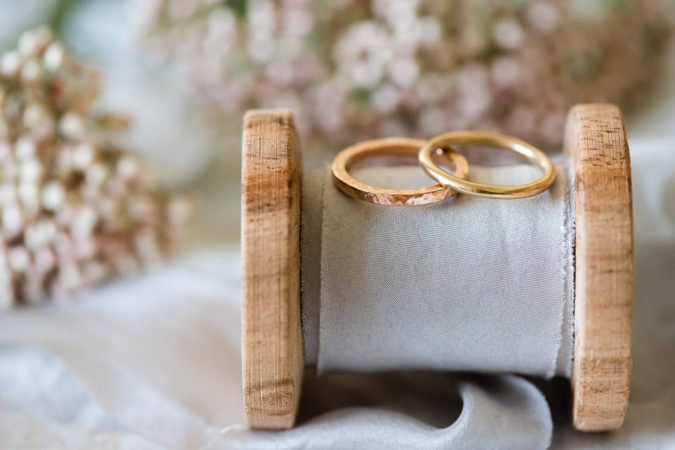 9ct gold wedding bands