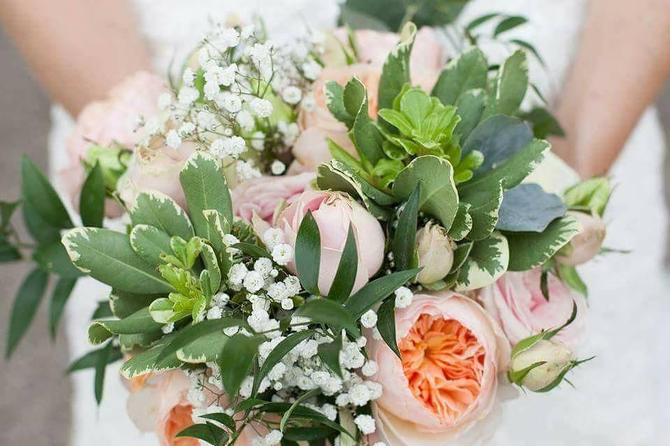 Classical wedding flowers