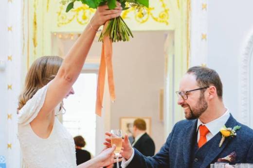 Elegant autumn wedding flowers