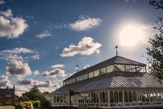 Isla Gladstone Conservatory