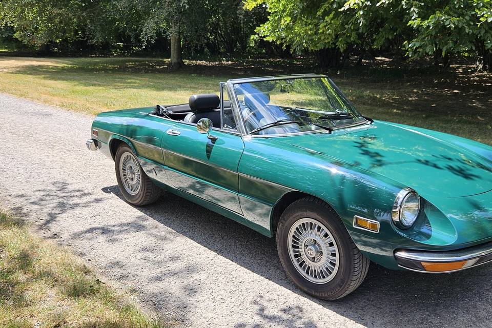 Self drive Alfa Romeo Spider