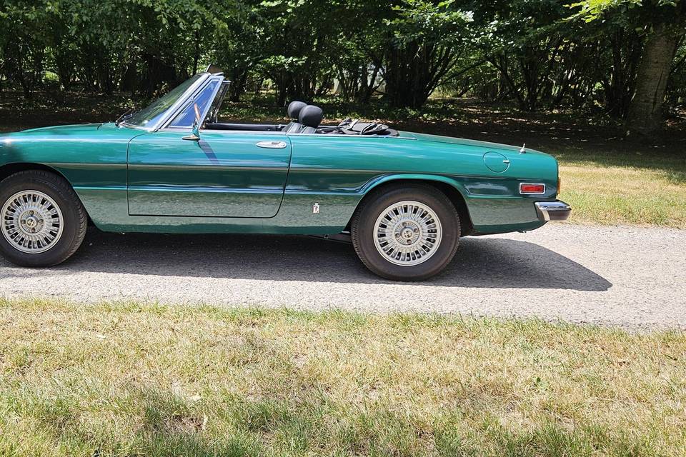 Self drive Alfa Romeo Spider