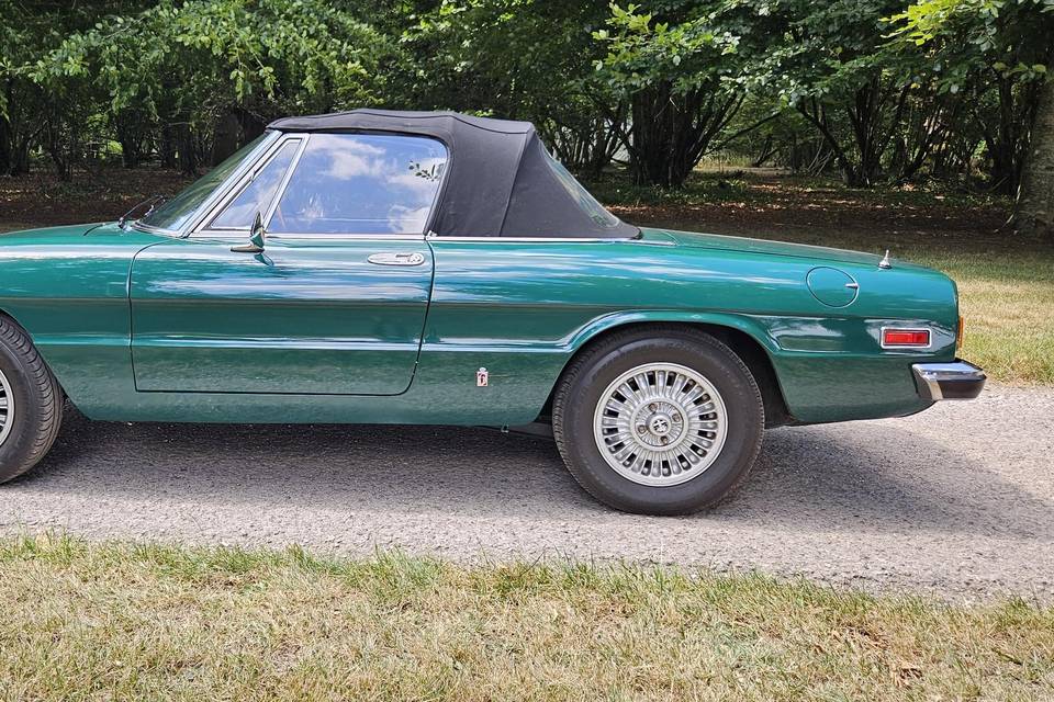 Self drive Alfa Romeo Spider