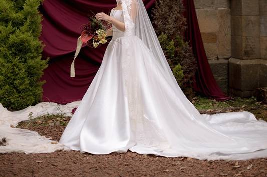 Bridal Portraits at Entry