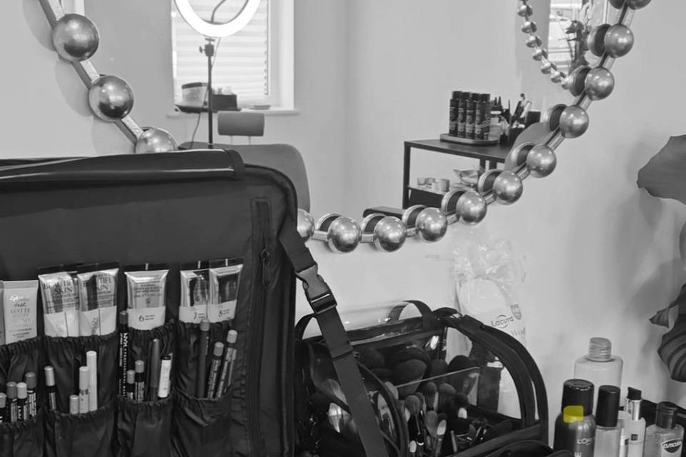 Jennifer Louise Studio Trial