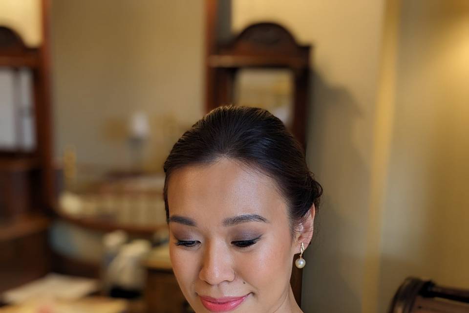 Soft glam makeup