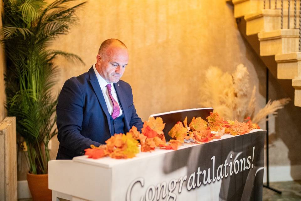 lectern speech with autumn decorations