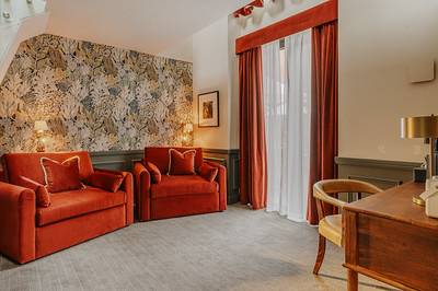 Courtyard Suite