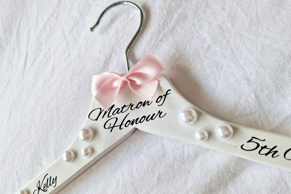 Maid of honour hanger