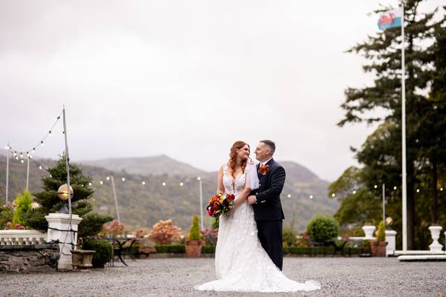 Plas Maenan wedding venue