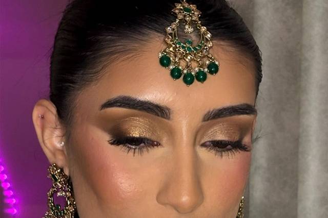 Bronze bridesmaid glam