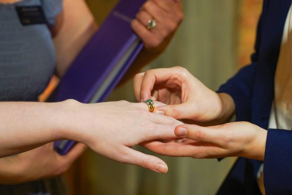 Get legally married at Oru