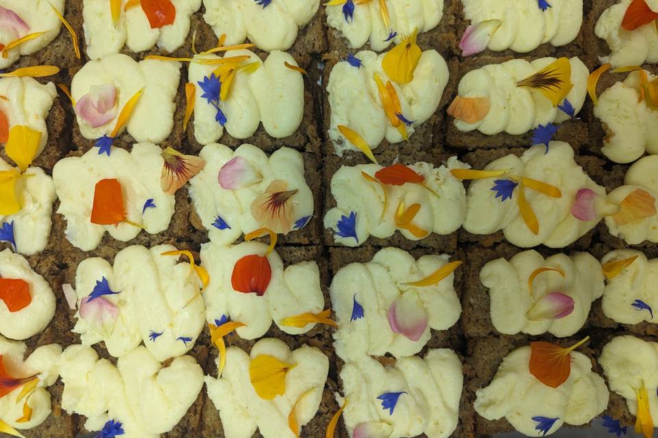 Gluten-free lemon curd cake