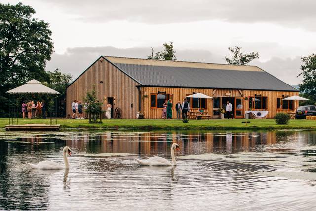 Waterside Country Barn