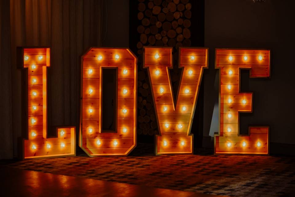 LOVE Letters Lit