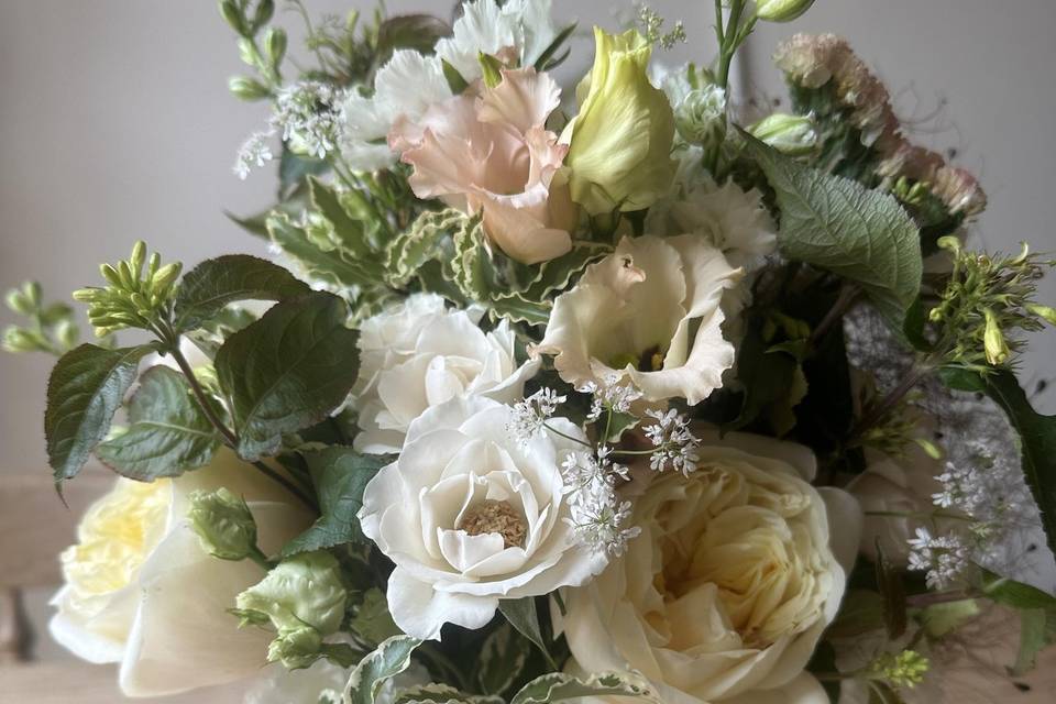 White & yellow bridal bouquet