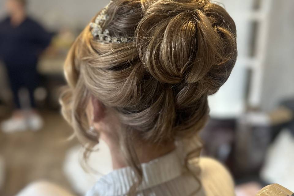 Bride up do