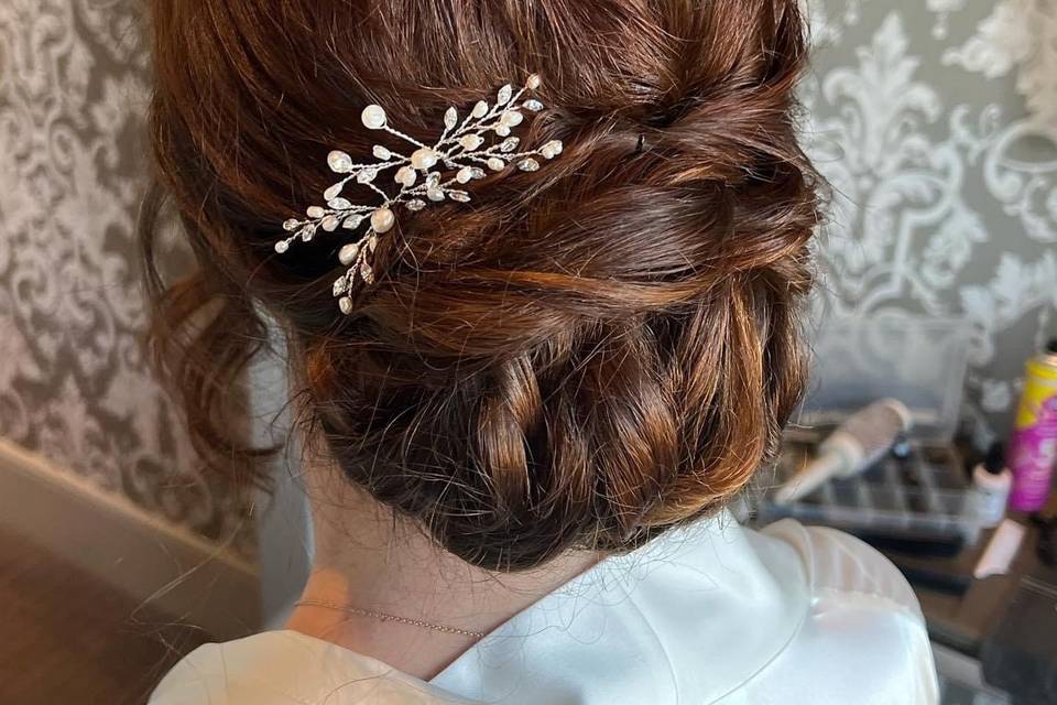 Bridal up do