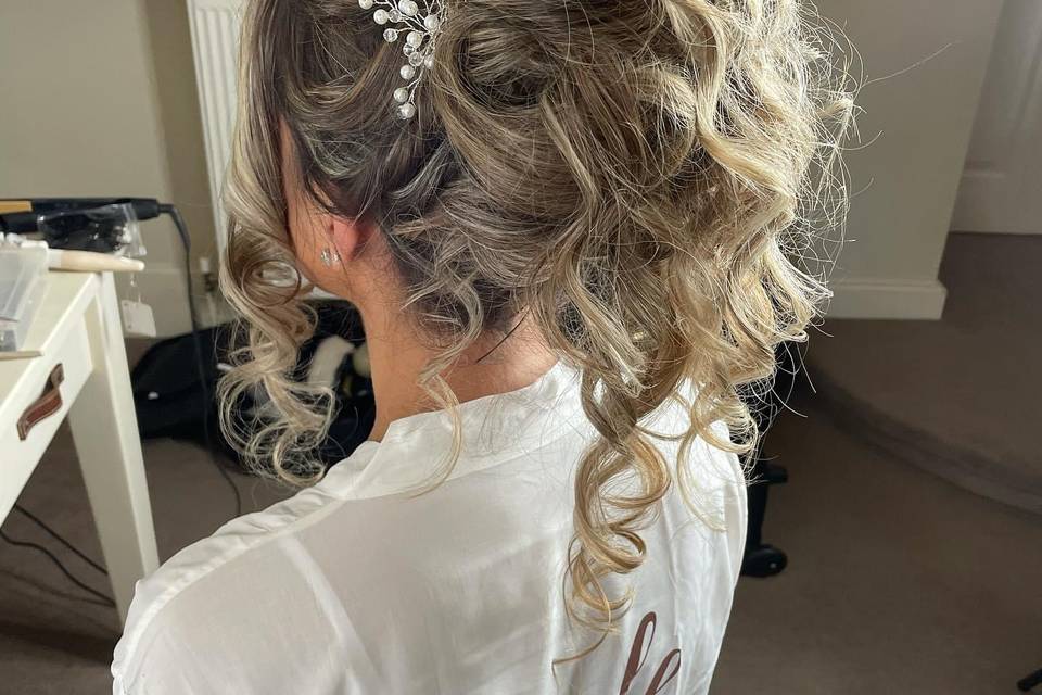 Bridal up do